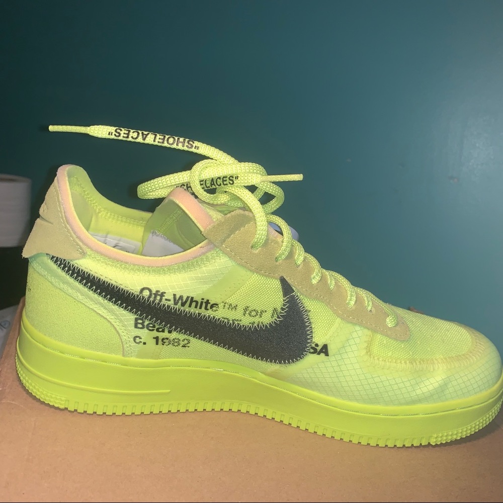 Nike Air Force One Off White Volt